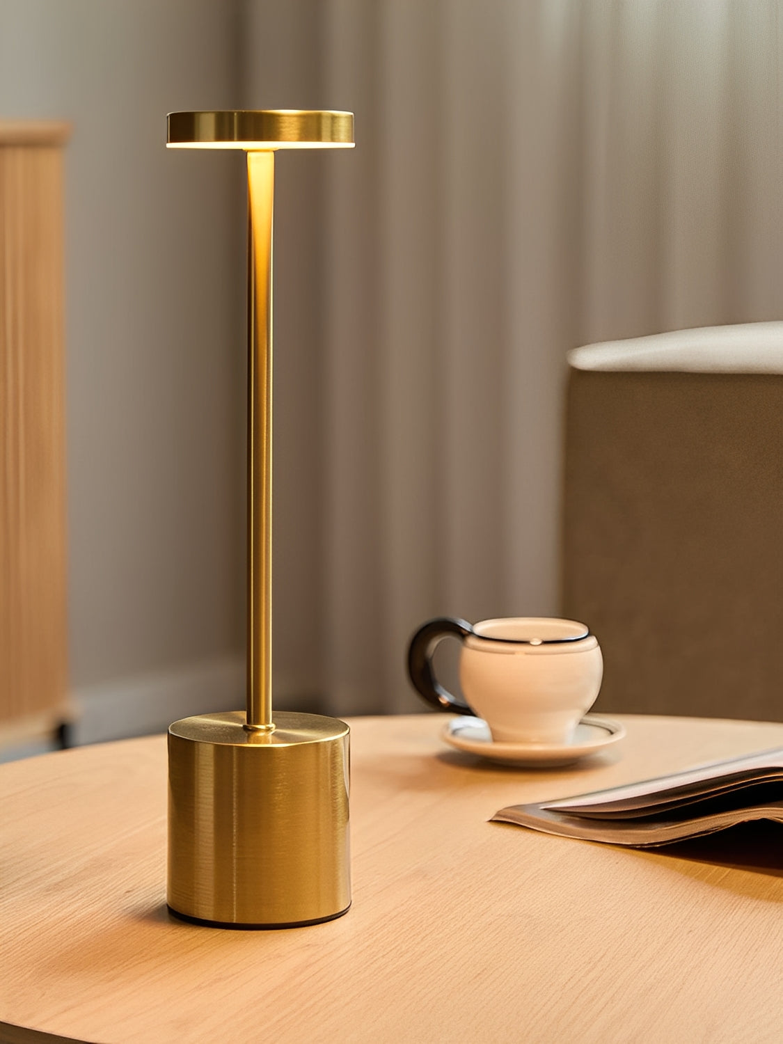 Luminária LED Touch Recarregável Sem Fio em Alumínio Fosco