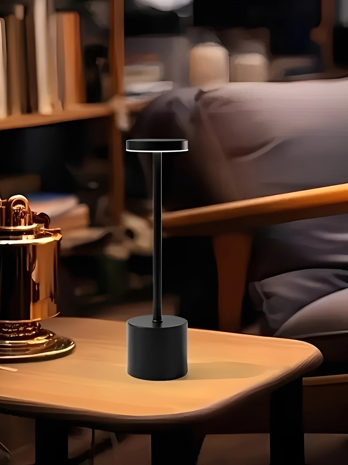 Luminária LED Touch Recarregável Sem Fio em Alumínio Fosco