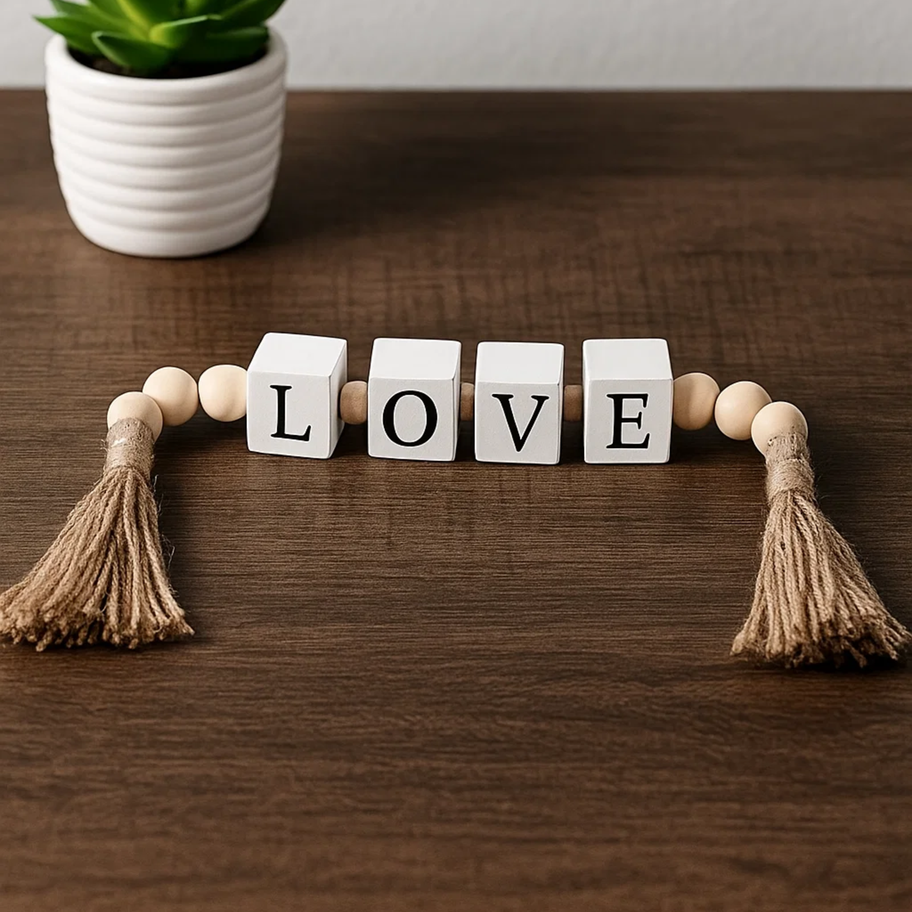 Colar Decorativo de Mesa Sofisticado em Madeira Bege