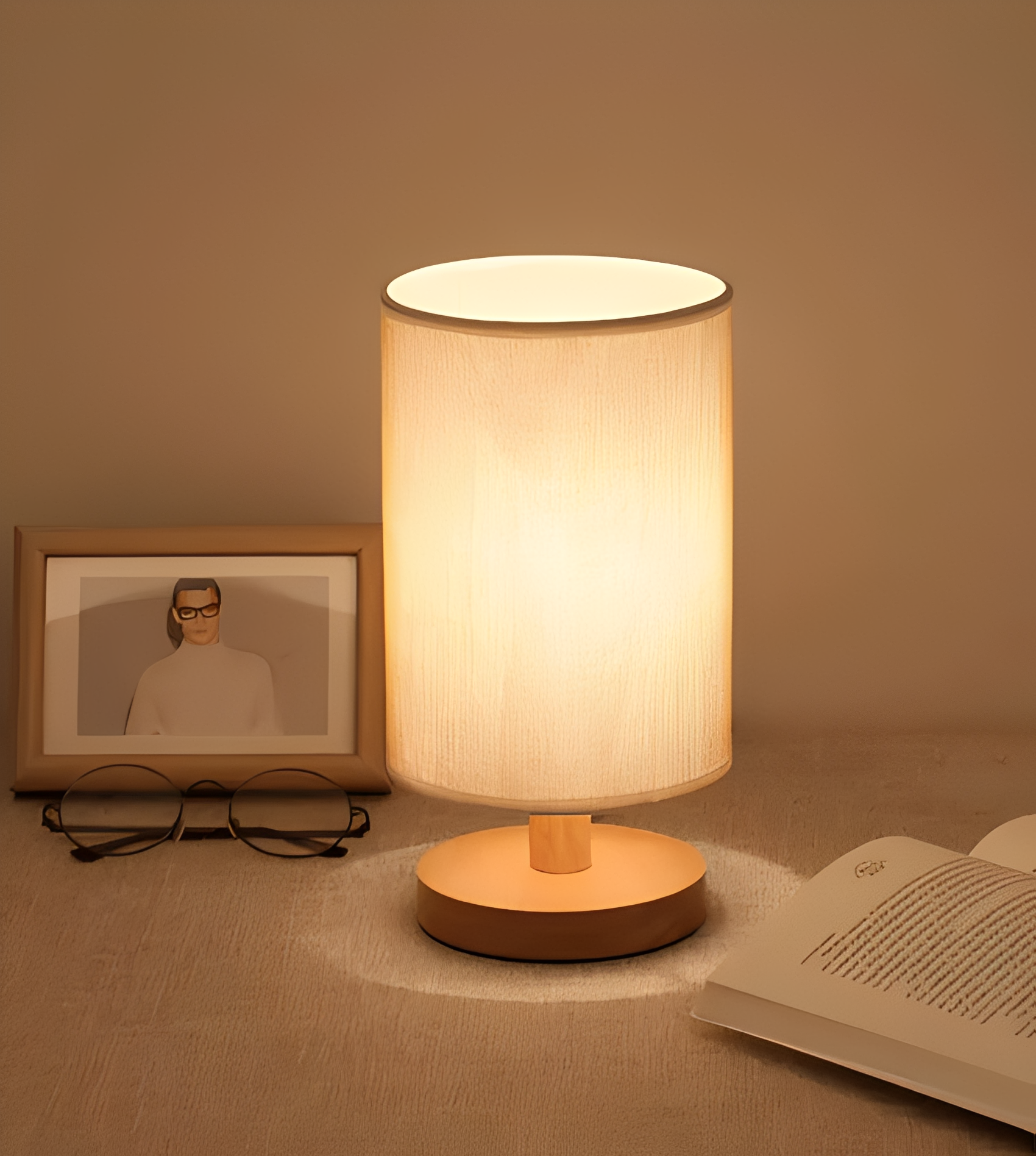 Luminária de Mesa em Madeira com 3 Tons de Luz Suaves e Touch