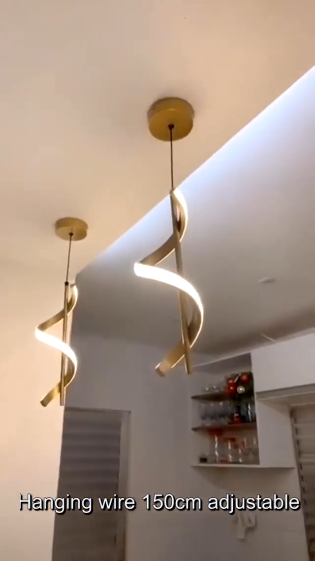 Luminária Pendente com LED Integrado e Design Espiral Ajustável