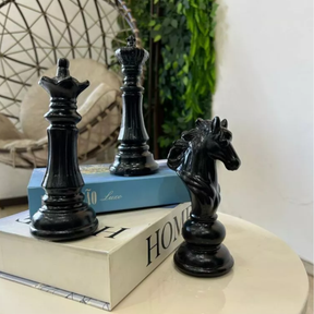 Estatuetas Decorativas 3 peças de Xadrez Rei Rainha e Cavalo
