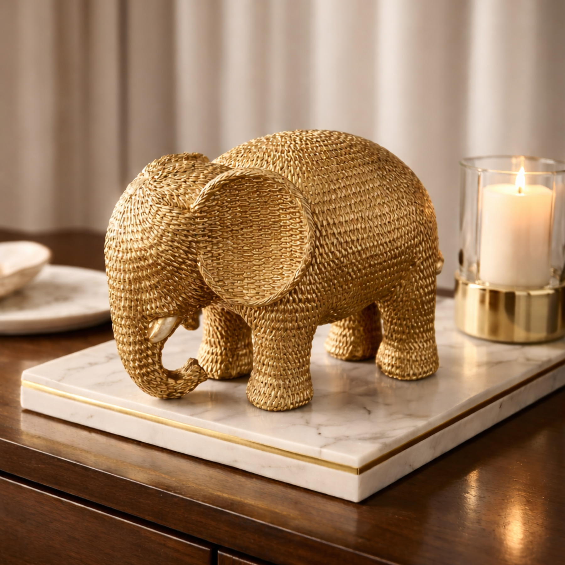 Estatueta Elefante da Sorte Decorativo Dourado Textura Sisal