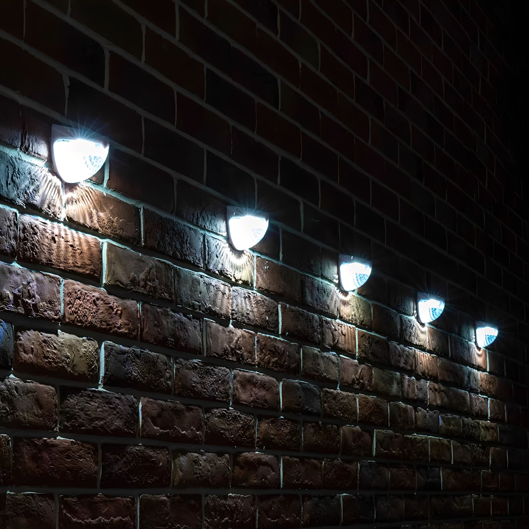 Luminária Solar de Parede LED IP65 com Efeito Facho de Luz