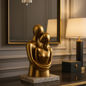 Trio Decorativo com Escultura Dourada Vaso Moderno e Bandeja