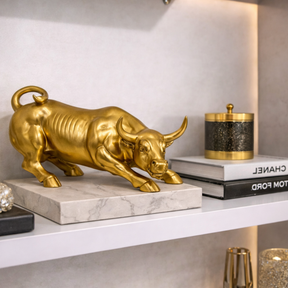 Escultura Decorativa Touro Wall Street Dourado em Resina