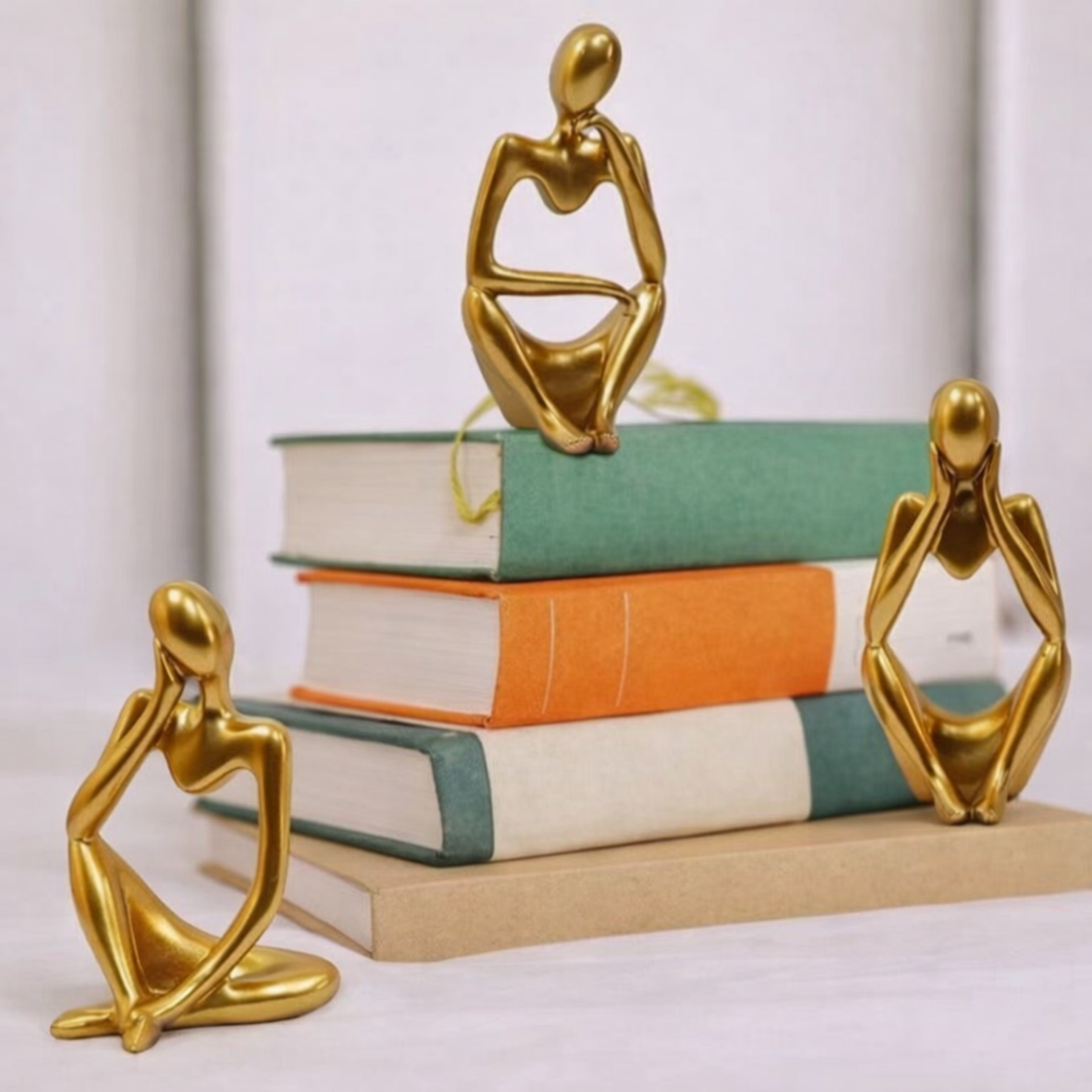 Kit Decorativo com 3 Estátuas Pensador Moderno em Porcelana