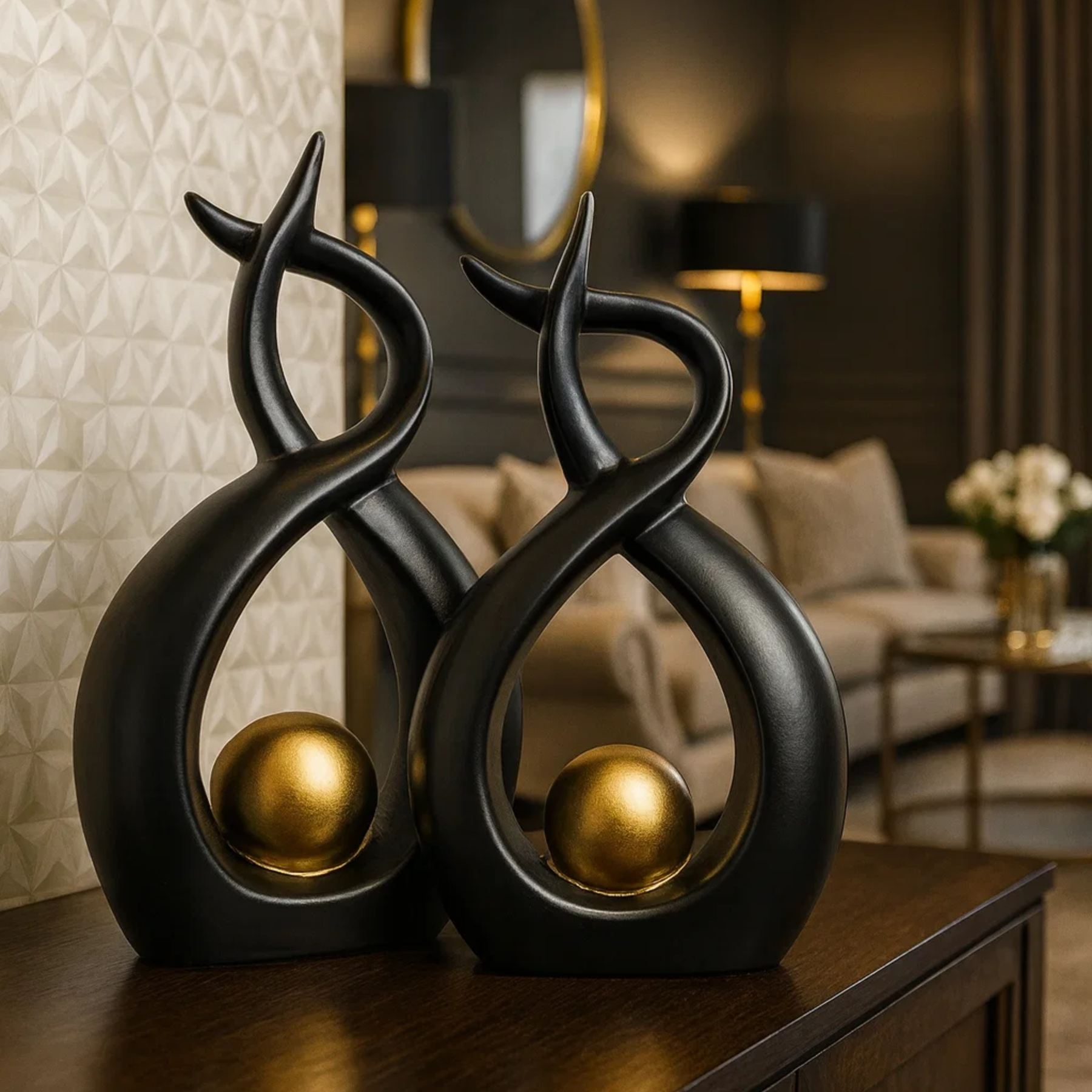 Dupla de Vasos Decorativos em Cerâmica com Esfera Dourada