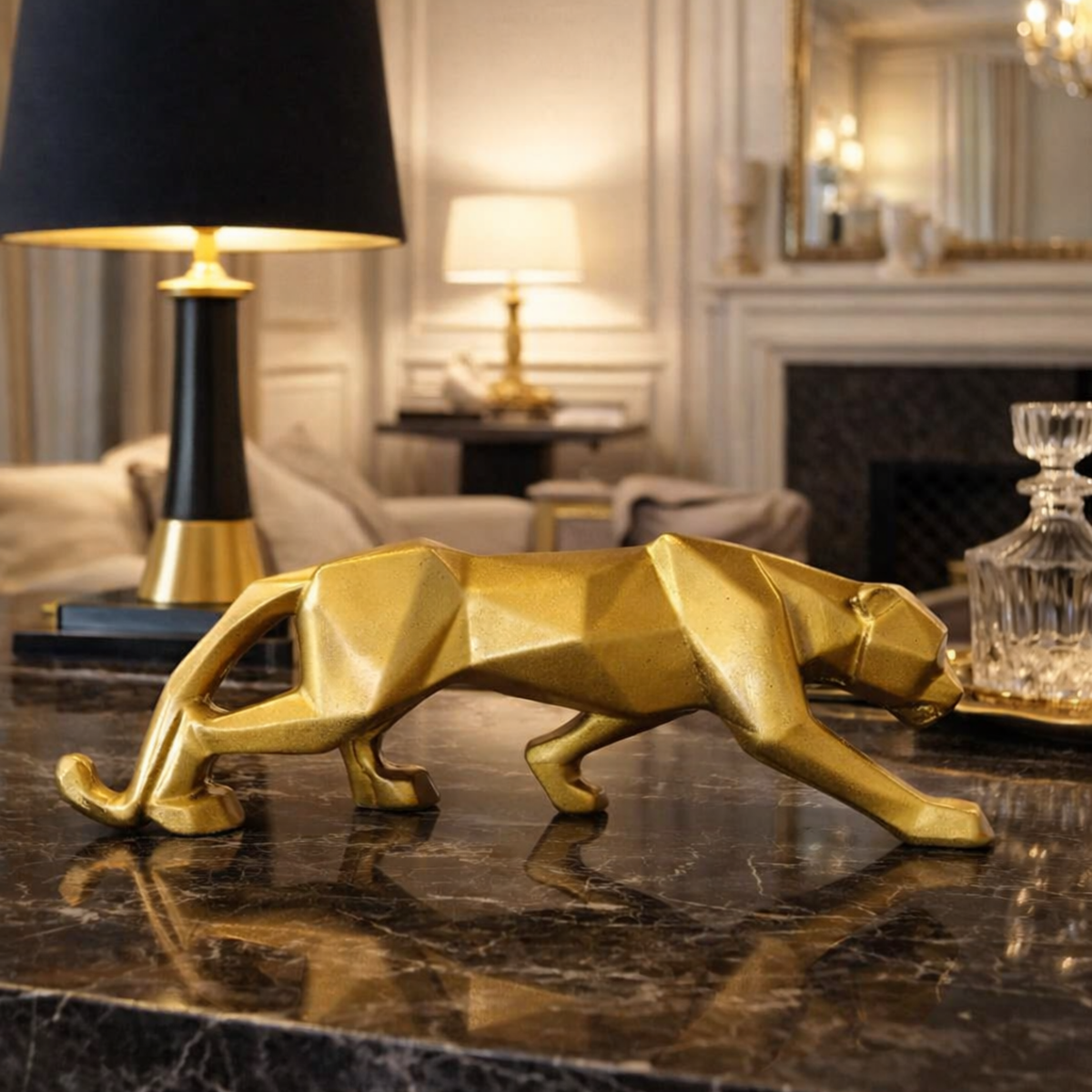 Escultura Pantera Decorativa Sofisticada em Gesso Premium