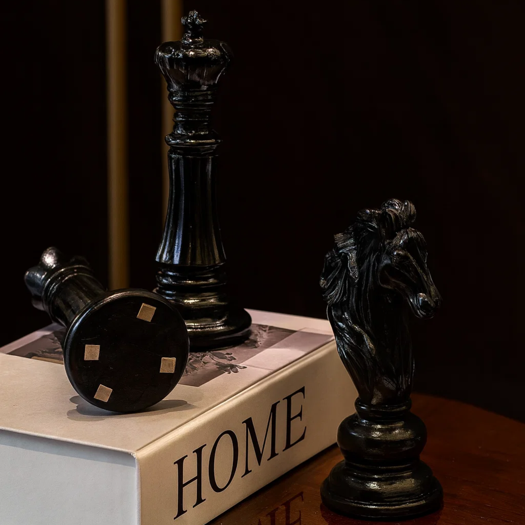 Estatuetas Decorativas 3 peças de Xadrez Rei Rainha e Cavalo