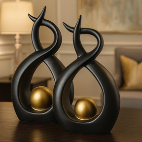 Dupla de Vasos Decorativos em Cerâmica com Esfera Dourada