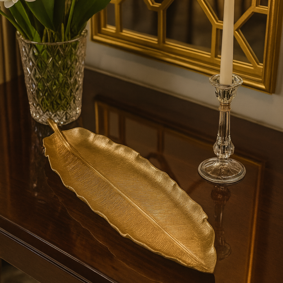 Bandeja Decorativa em Resina com Formato de Folha Alongada