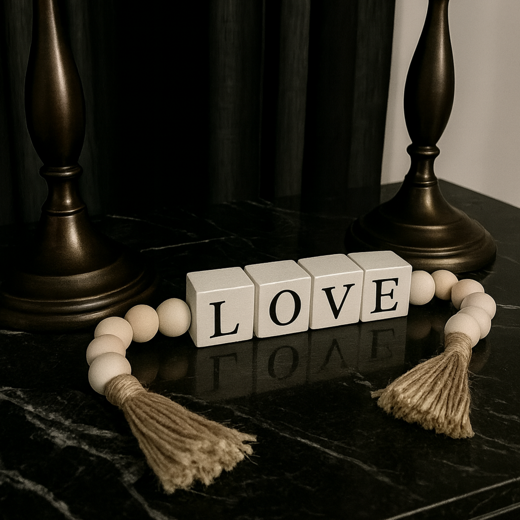 Colar Decorativo de Mesa Sofisticado em Madeira Bege