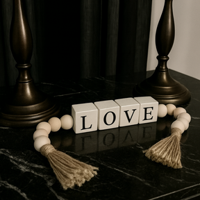 Colar Decorativo de Mesa Sofisticado em Madeira Bege