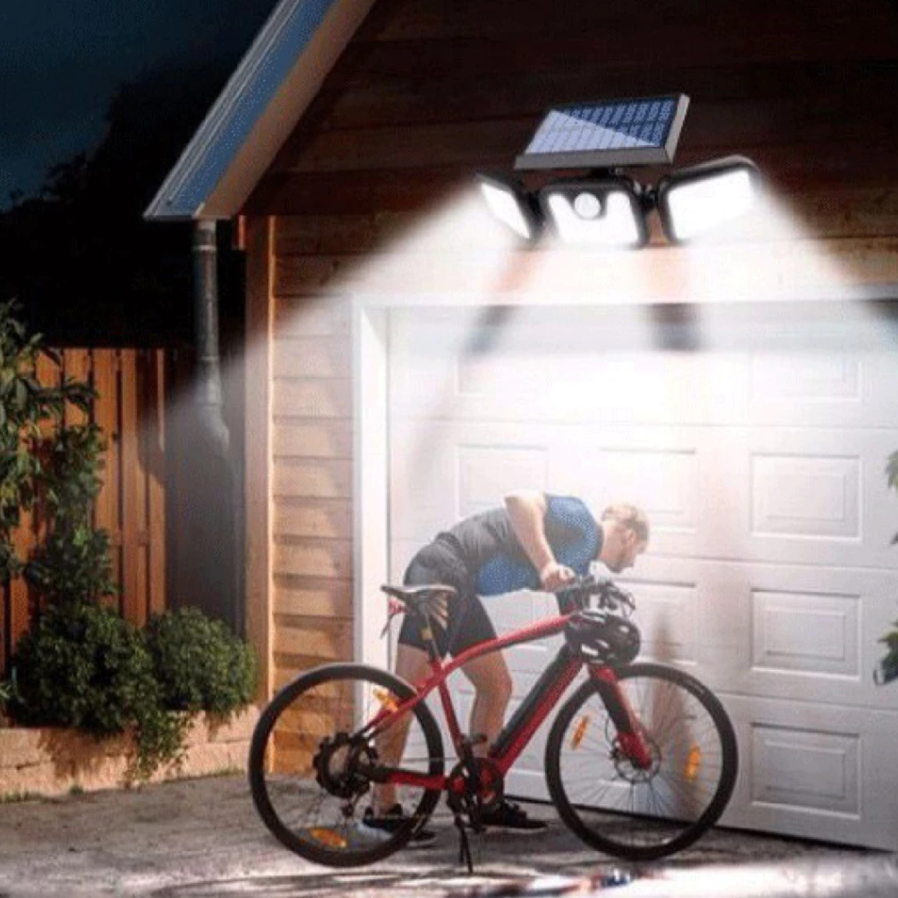 Refletor Solar COB com Sensor de Presença IP65 para Parede