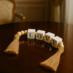 Colar Decorativo de Mesa Sofisticado em Madeira Bege