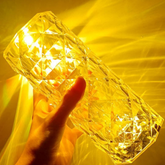 Luminária Cristal LED com 16 Cores e Controle de Toque