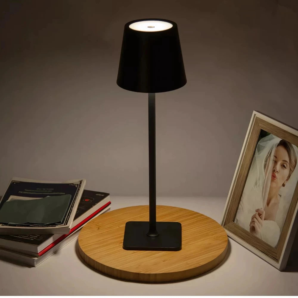 Luminária Abajur LED Recarregável Touch Dimerizável com 2 Alturas