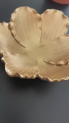 Centro de Mesa Decorativo  Pétalas de Lótus em Resina