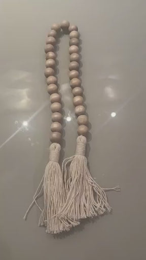 Colar Decorativo Rústico para Mesa em Contas de Madeira Crua